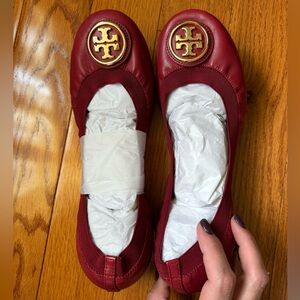 NIB Tory Burch Caroline 2 Ballet Flats Red Size 10.5